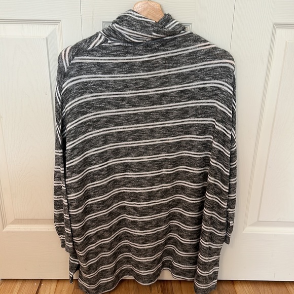 Anthropologie Postmark Striped Dolman Sleeve
Sweater with Cowl Neck size small - Picture 5 of 6
